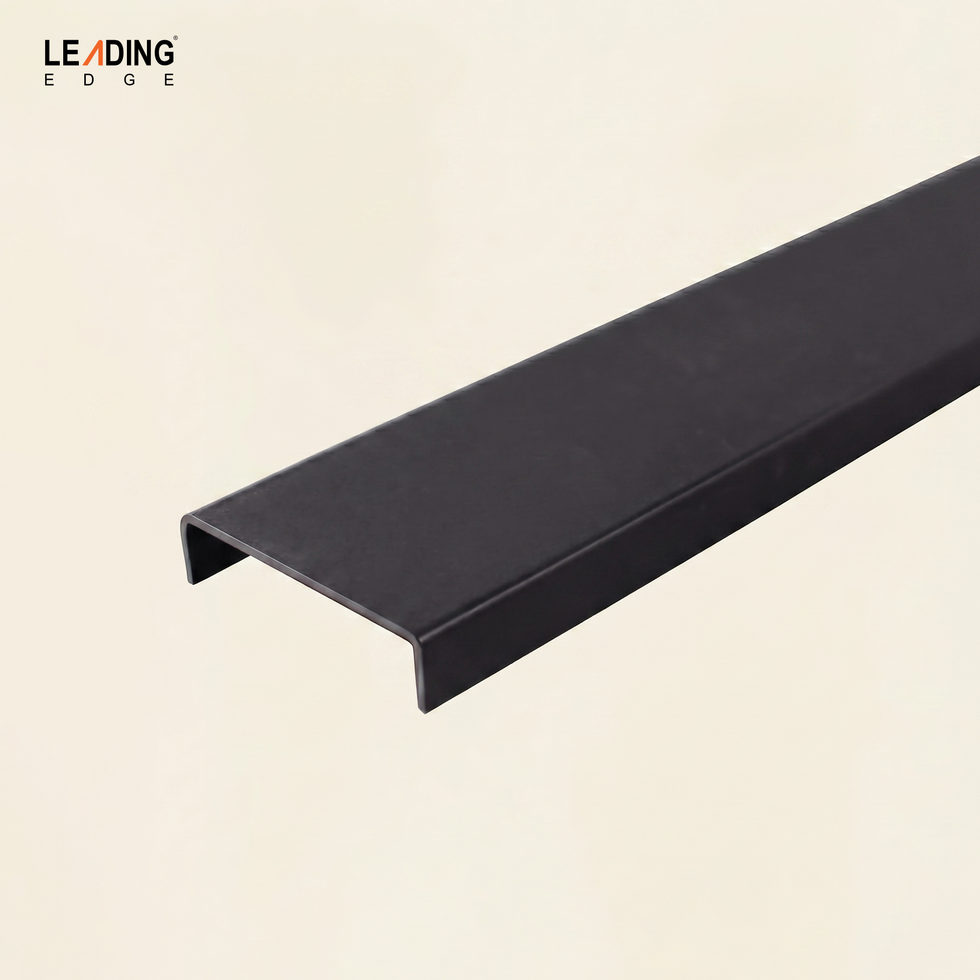 Aluminium Edge C-Type Matt Silver / Black | 01-3737