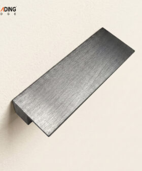 Furniture Handle Brass Hair Line | 01-2204
