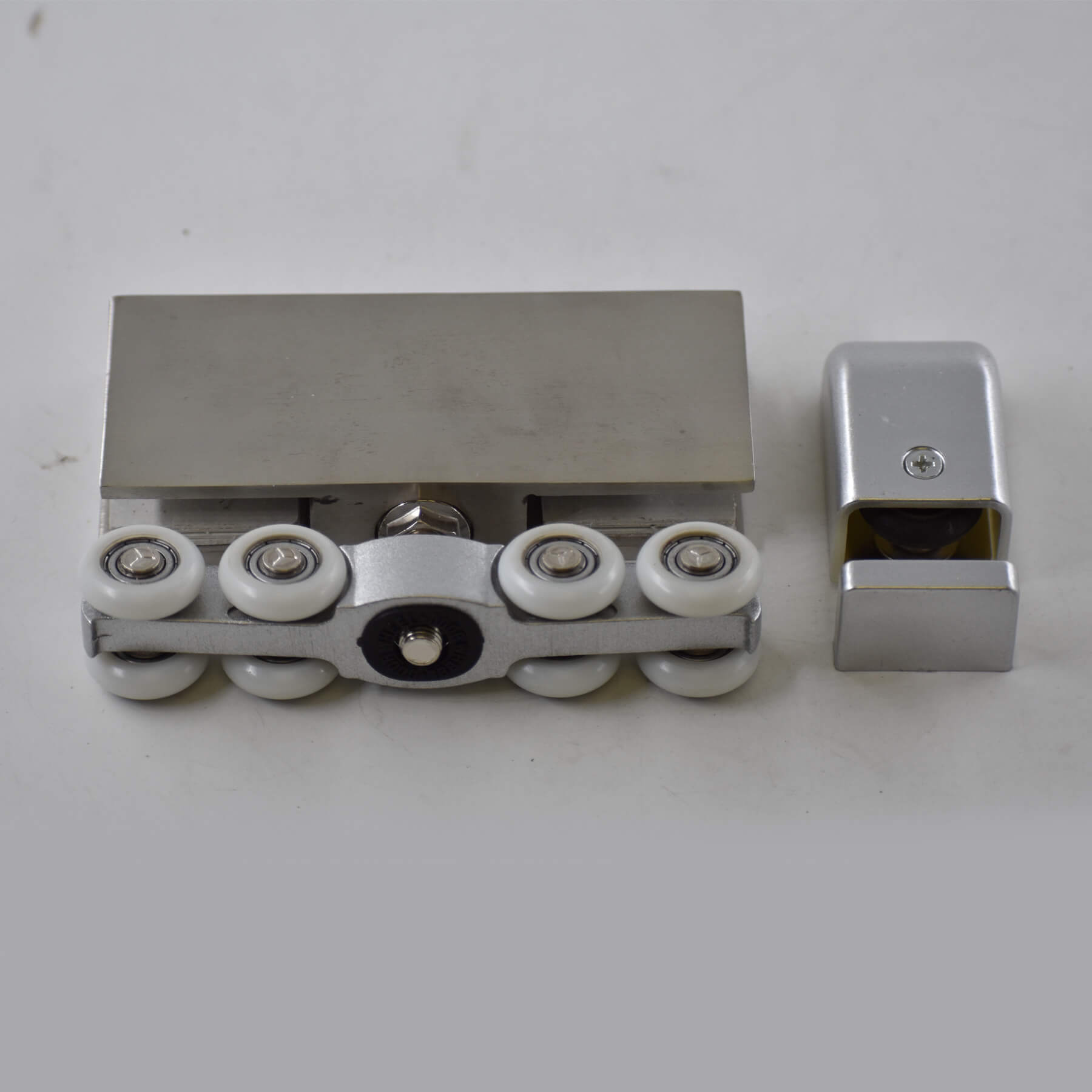 Hanging Wheel Glass Door | 01-3413