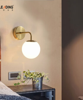 Wall Light Metal Gold & White Ball 01-4202